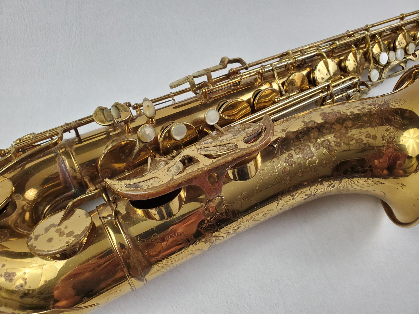 King Super 20 Tenor Saxophone 320xxx - Full Pearls