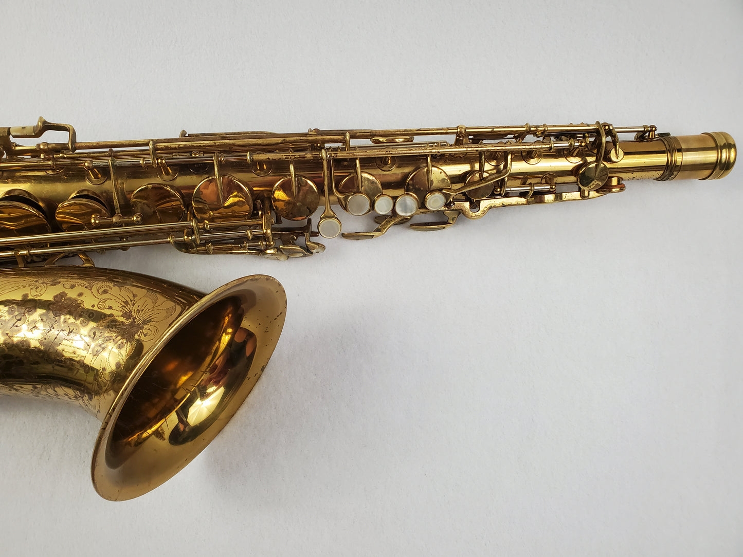 King Super 20 Tenor Saxophone 320xxx - Full Pearls