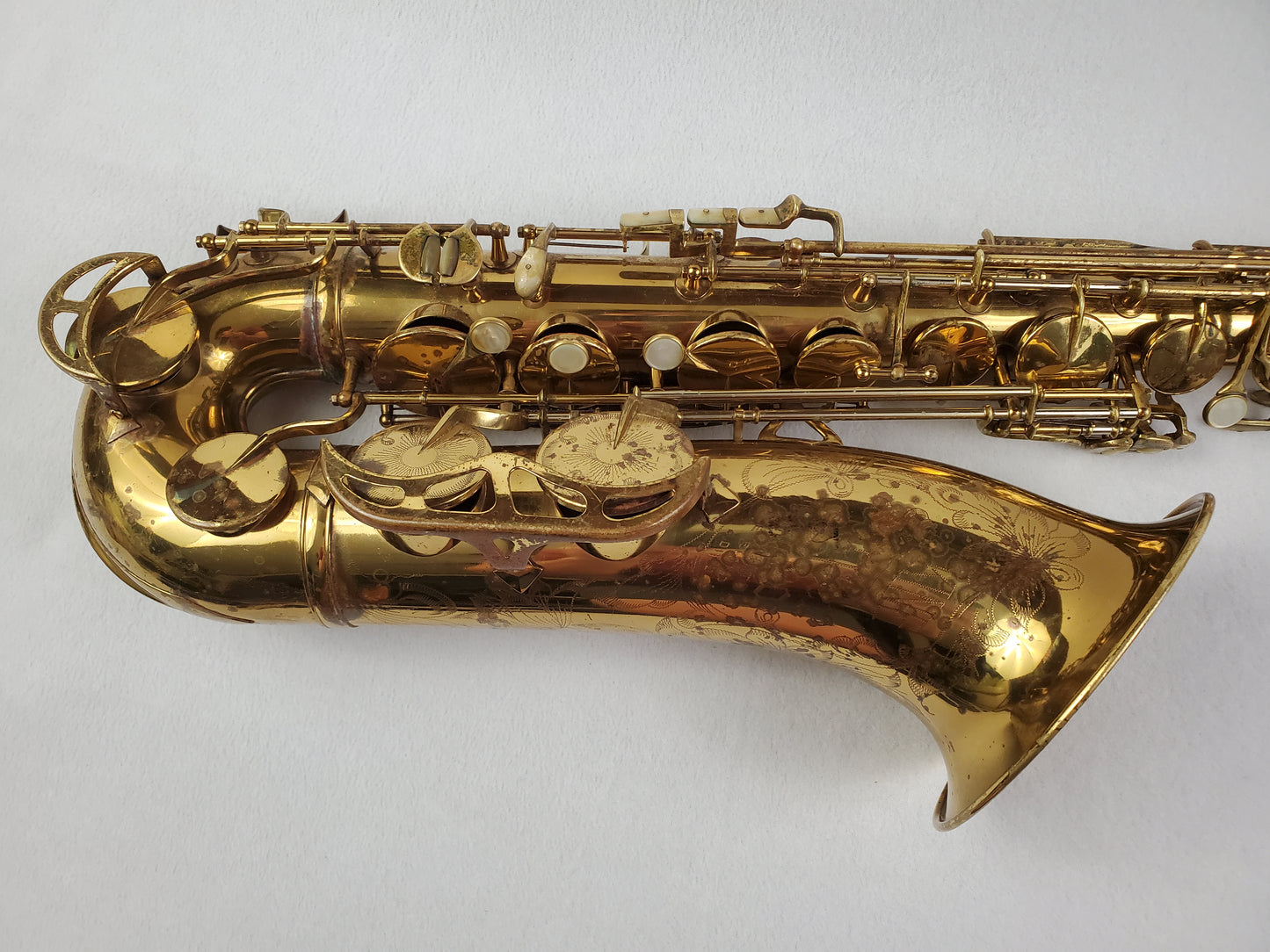 King Super 20 Tenor Saxophone 320xxx - Full Pearls