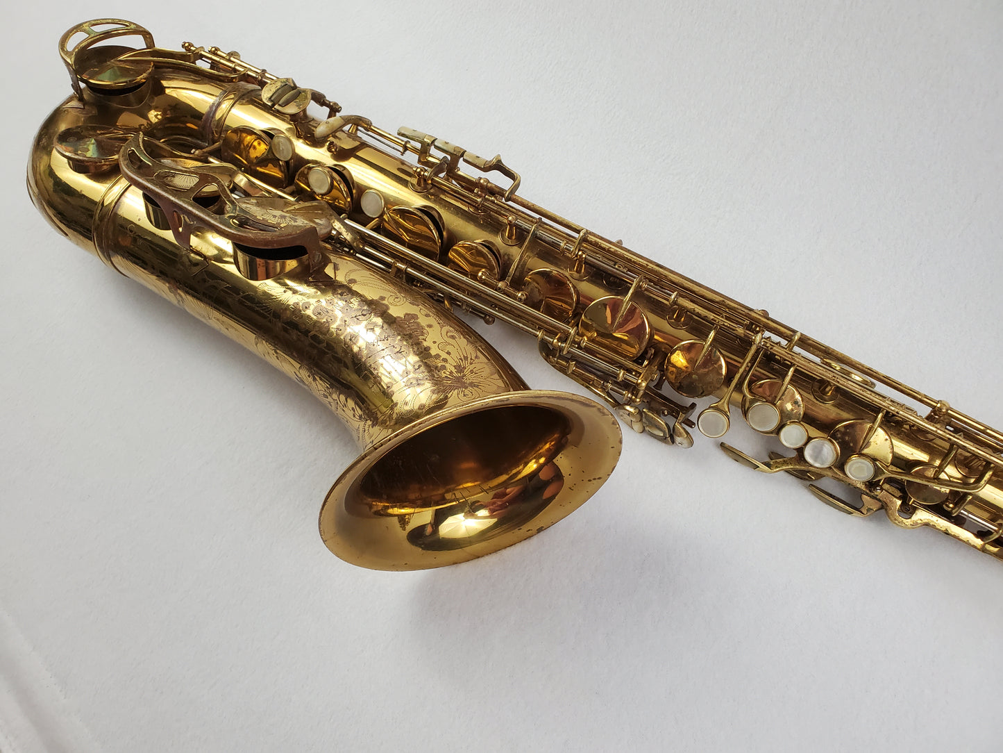 King Super 20 Tenor Saxophone 320xxx - Full Pearls