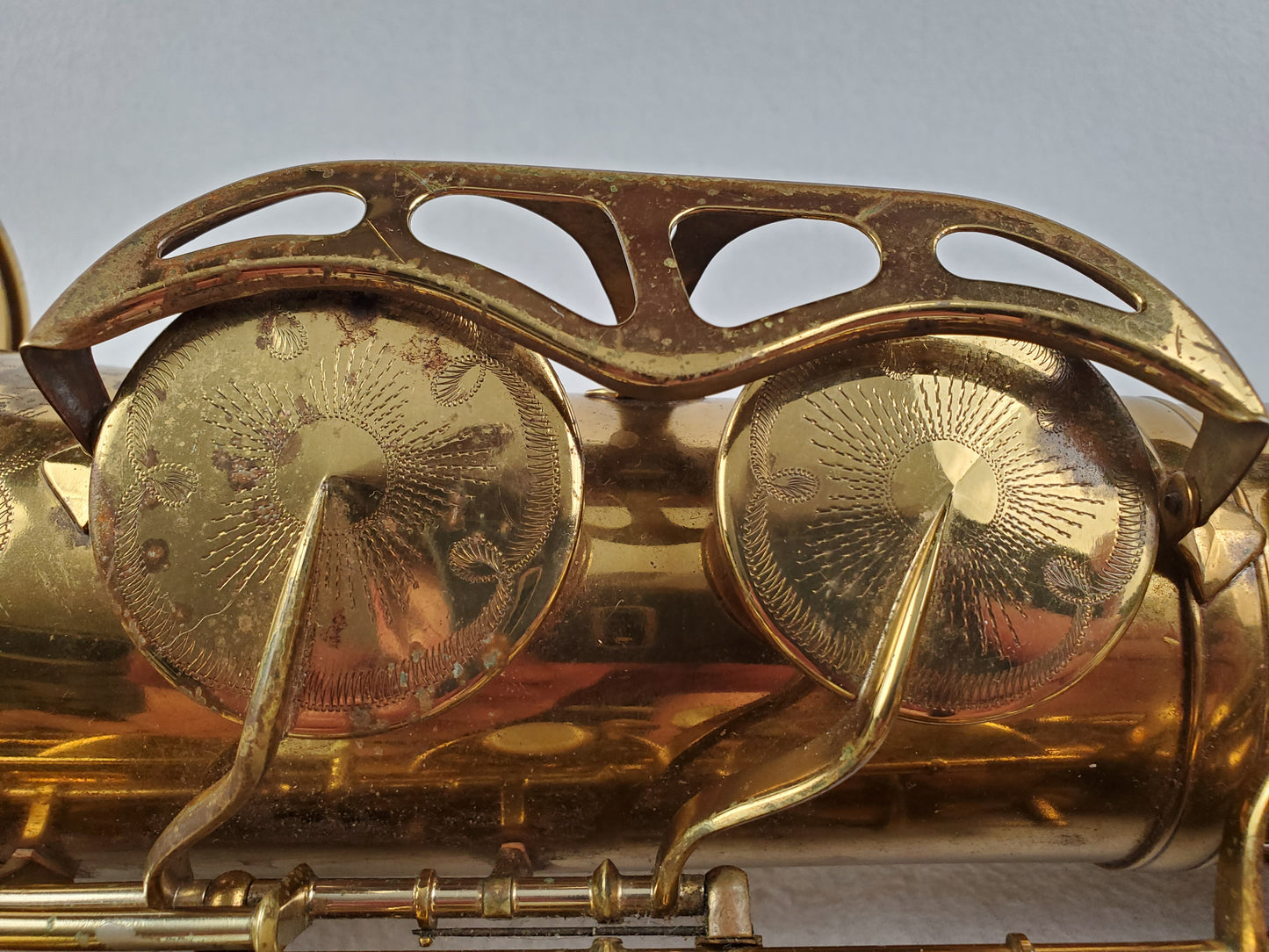 King Super 20 Tenor Saxophone 320xxx - Full Pearls