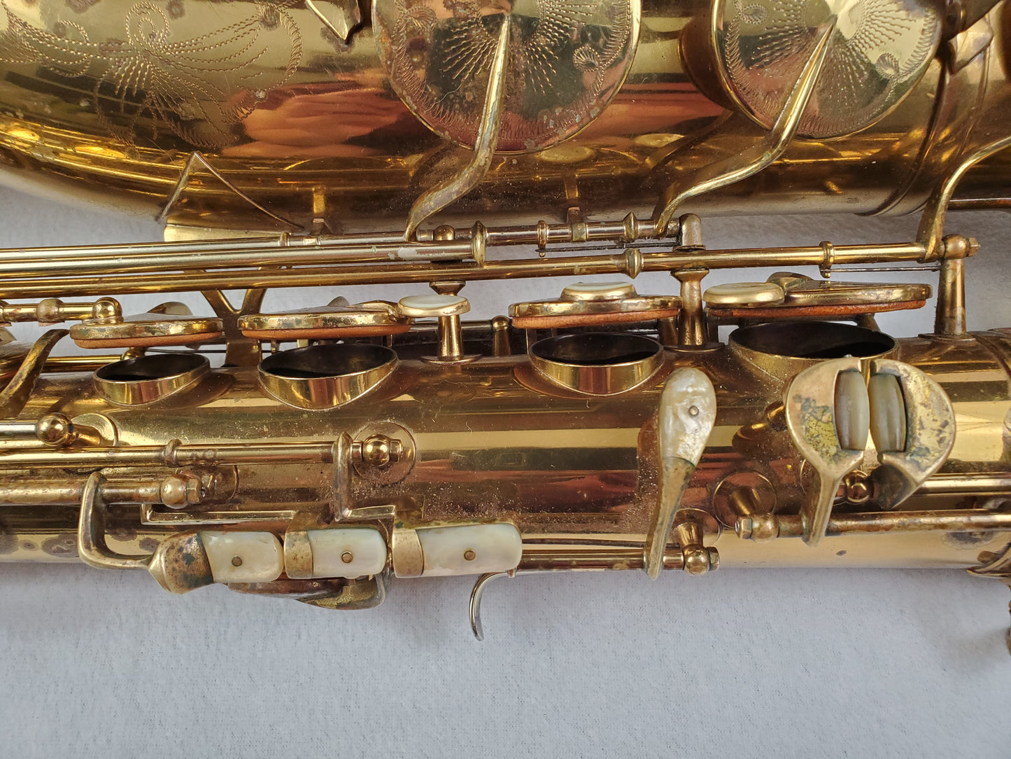 King Super 20 Tenor Saxophone 320xxx - Full Pearls