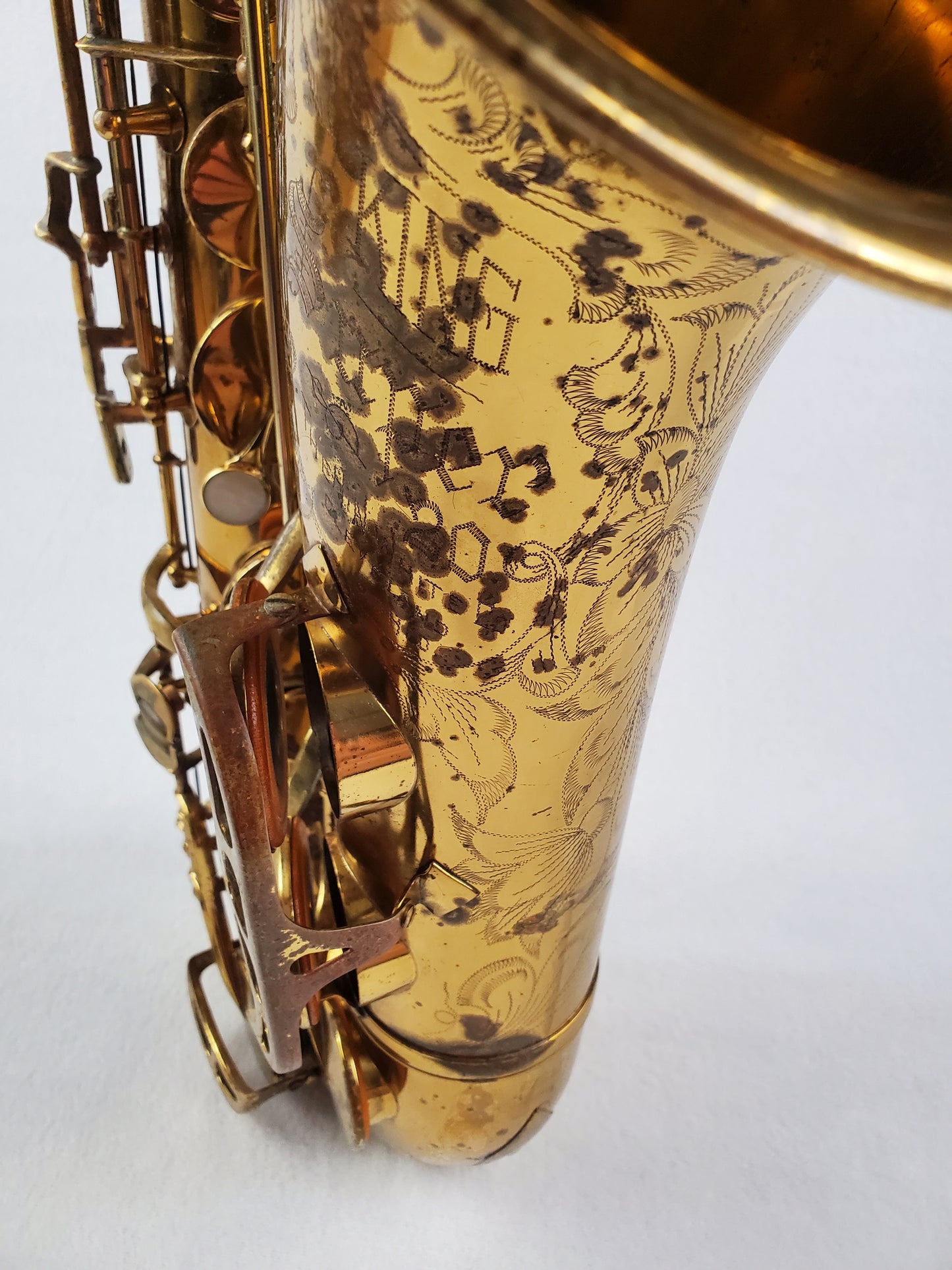 King Super 20 Tenor Saxophone 320xxx - Full Pearls