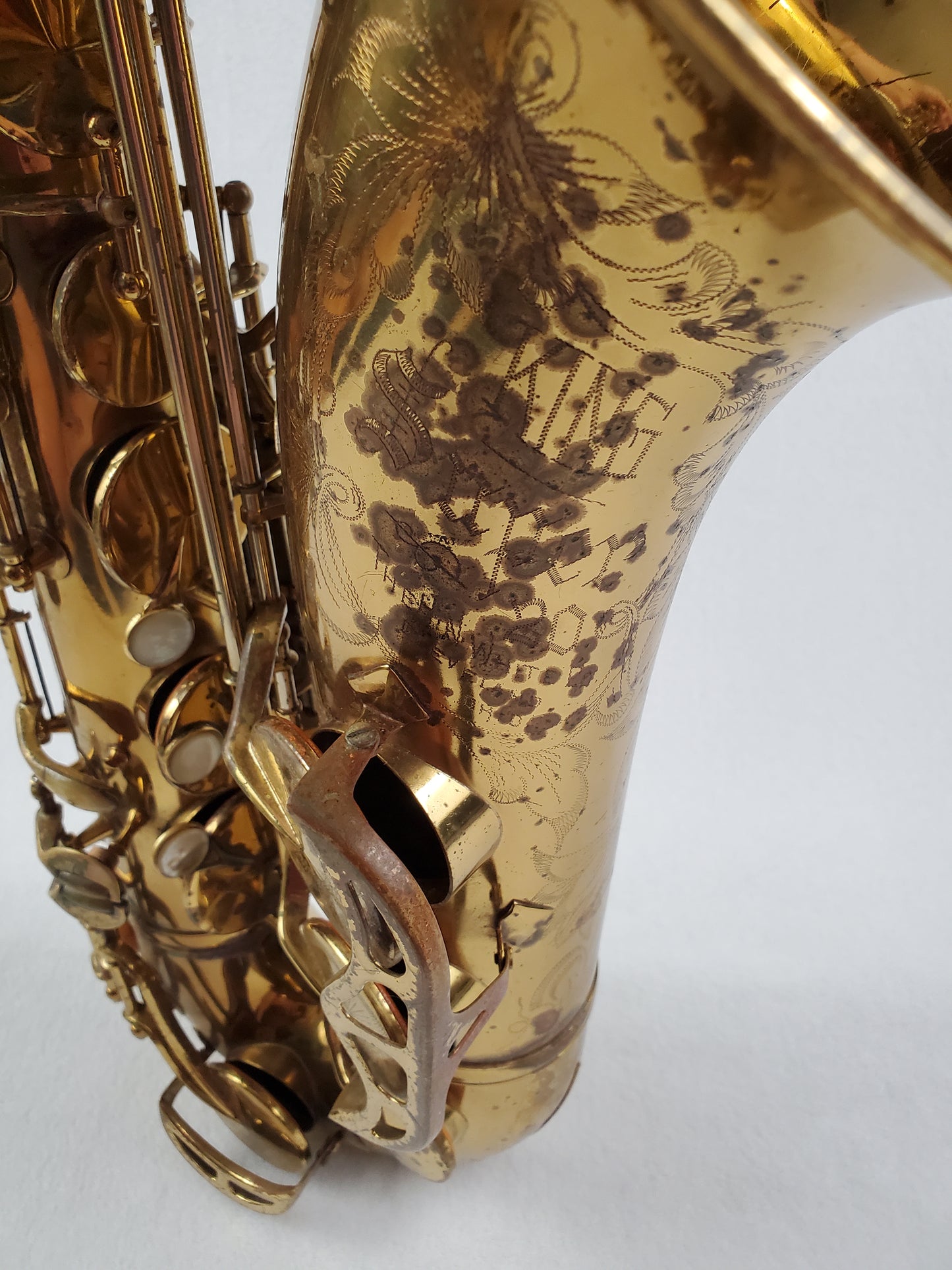 King Super 20 Tenor Saxophone 320xxx - Full Pearls