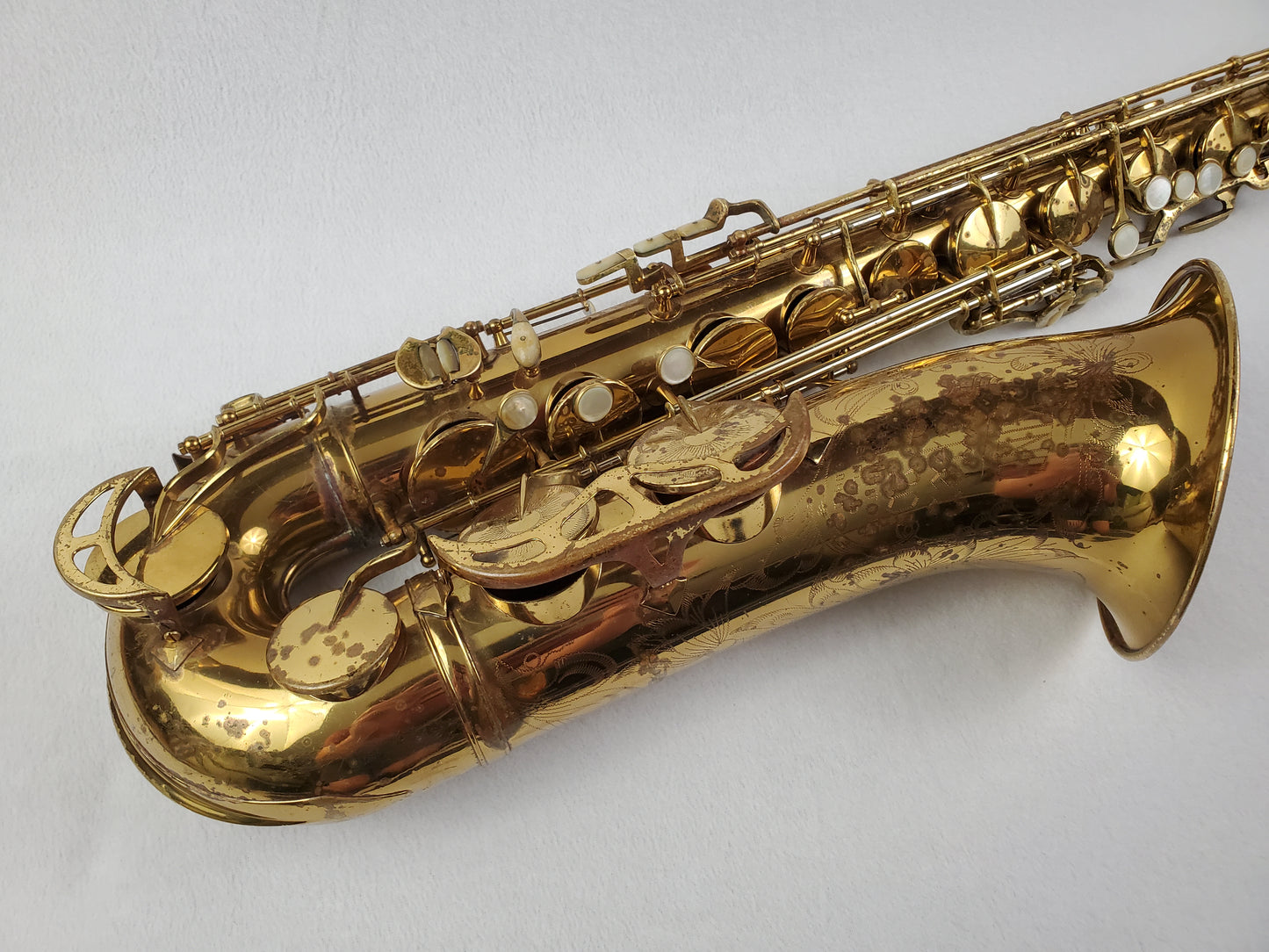 King Super 20 Tenor Saxophone 320xxx - Full Pearls